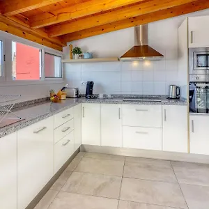 Сasa de vacaciones Big Terraced House, 100m To The Beach, With Bbq And Sea View, Guincho (Tenerife)